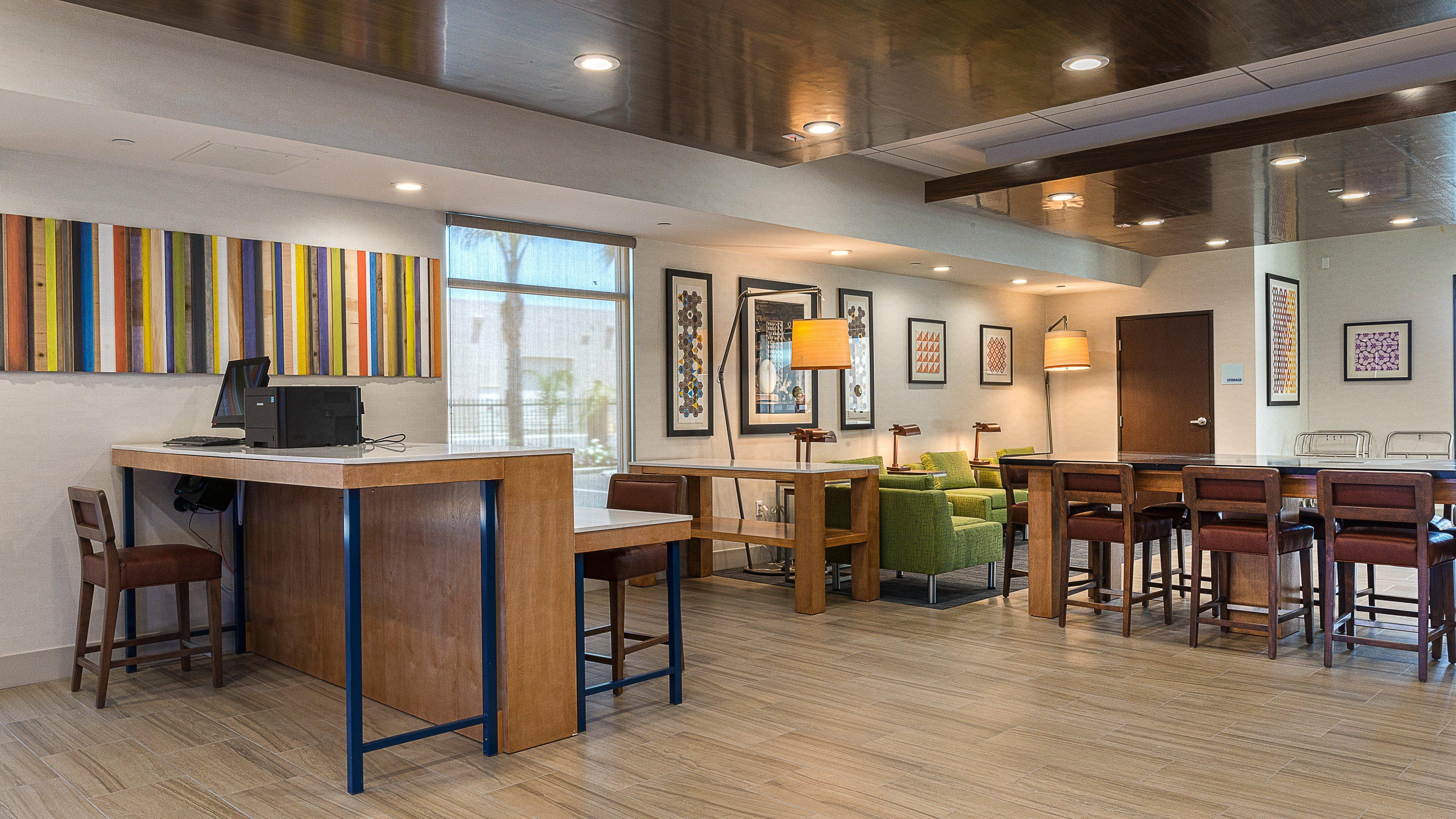 Holiday Inn Express Fullerton-Anaheim By Ihg Exterior foto